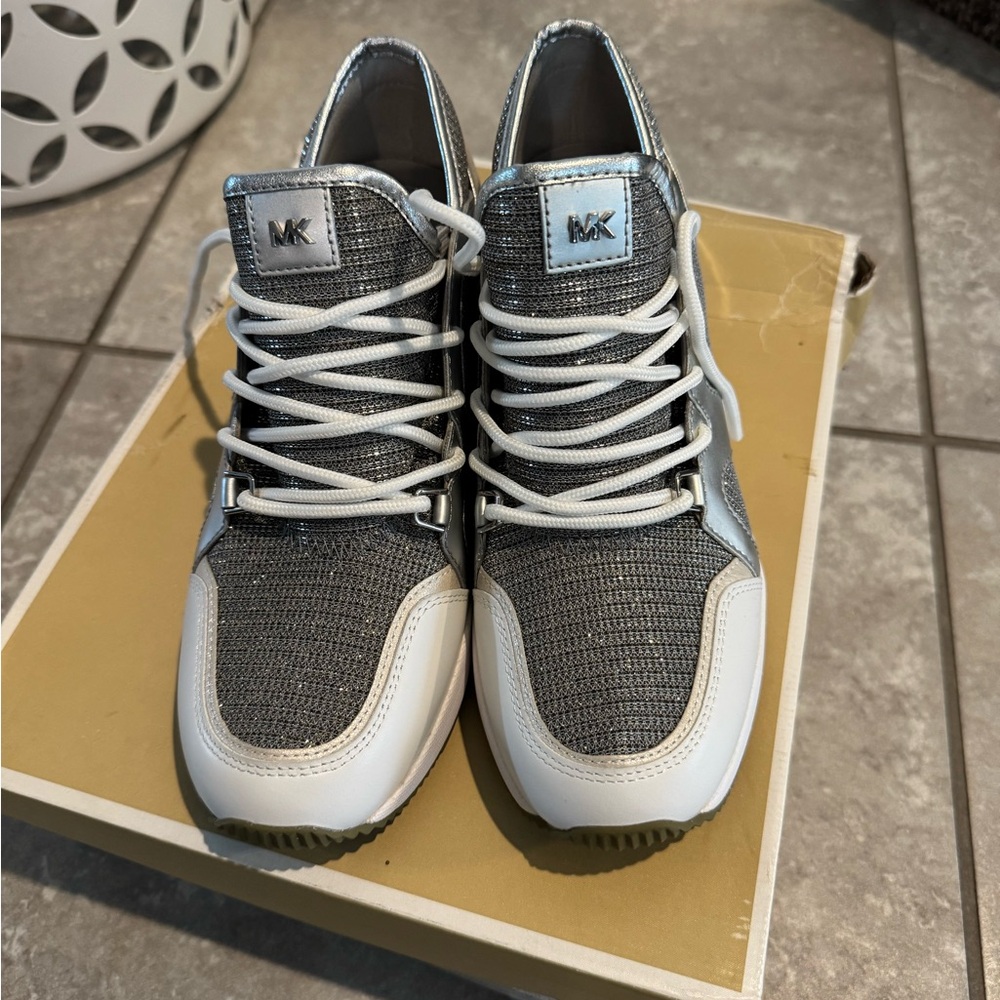 MICHAEL KORS sneakers (New) - Picture 5 of 5